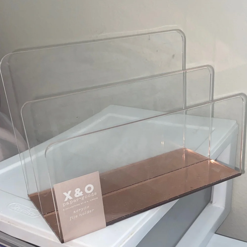 Oxo rose gold pink acrylic eyeshadow palette/office file holder💕💐